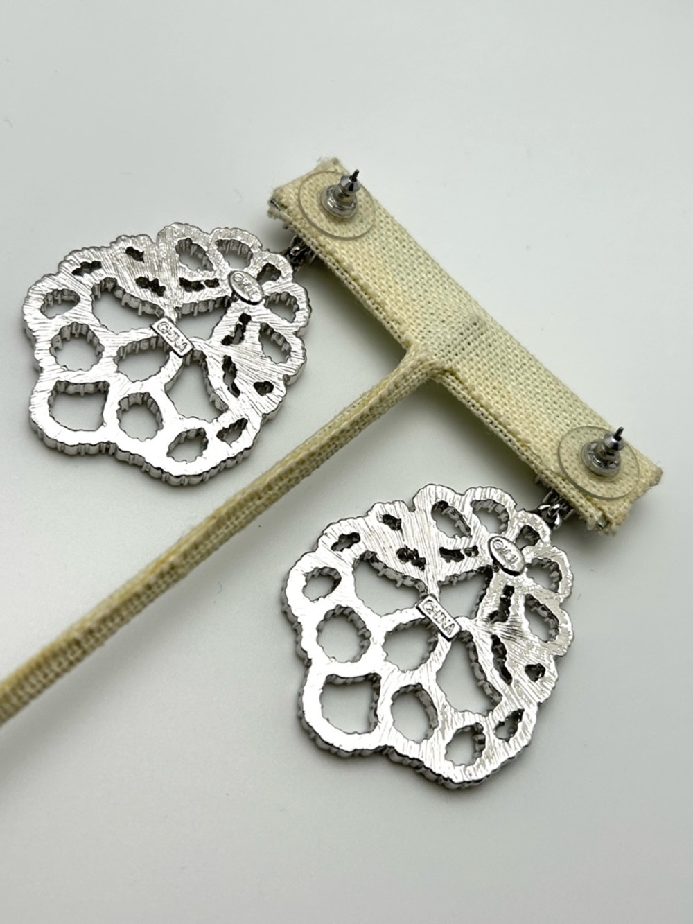 Kenneth Jay Lane KJL Pave Lacy Crystal Chandelier Earrings - Picture 5 of 6